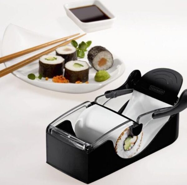 DIY Plastic Kitchen Roll Sushi Machine - Image 9